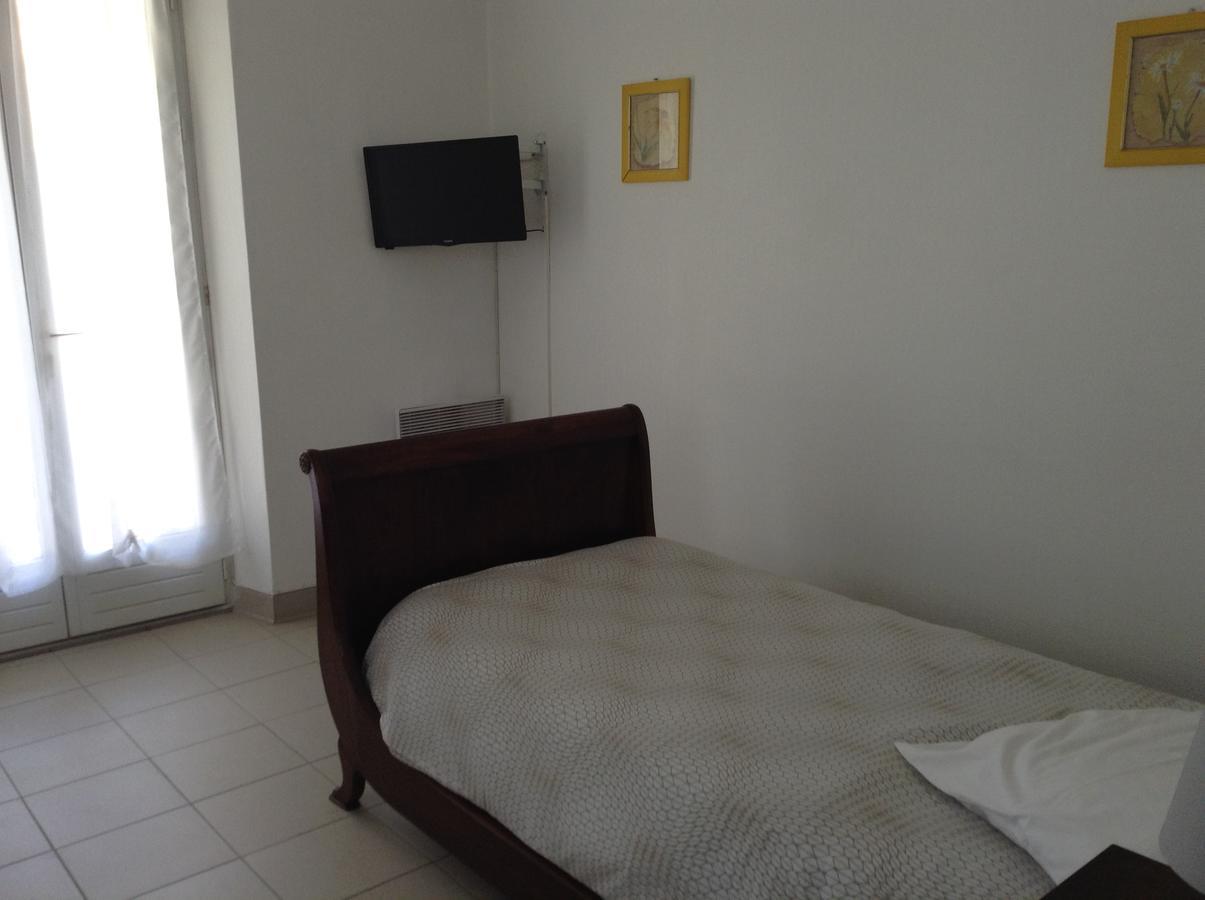 Des Nestes Hotel *